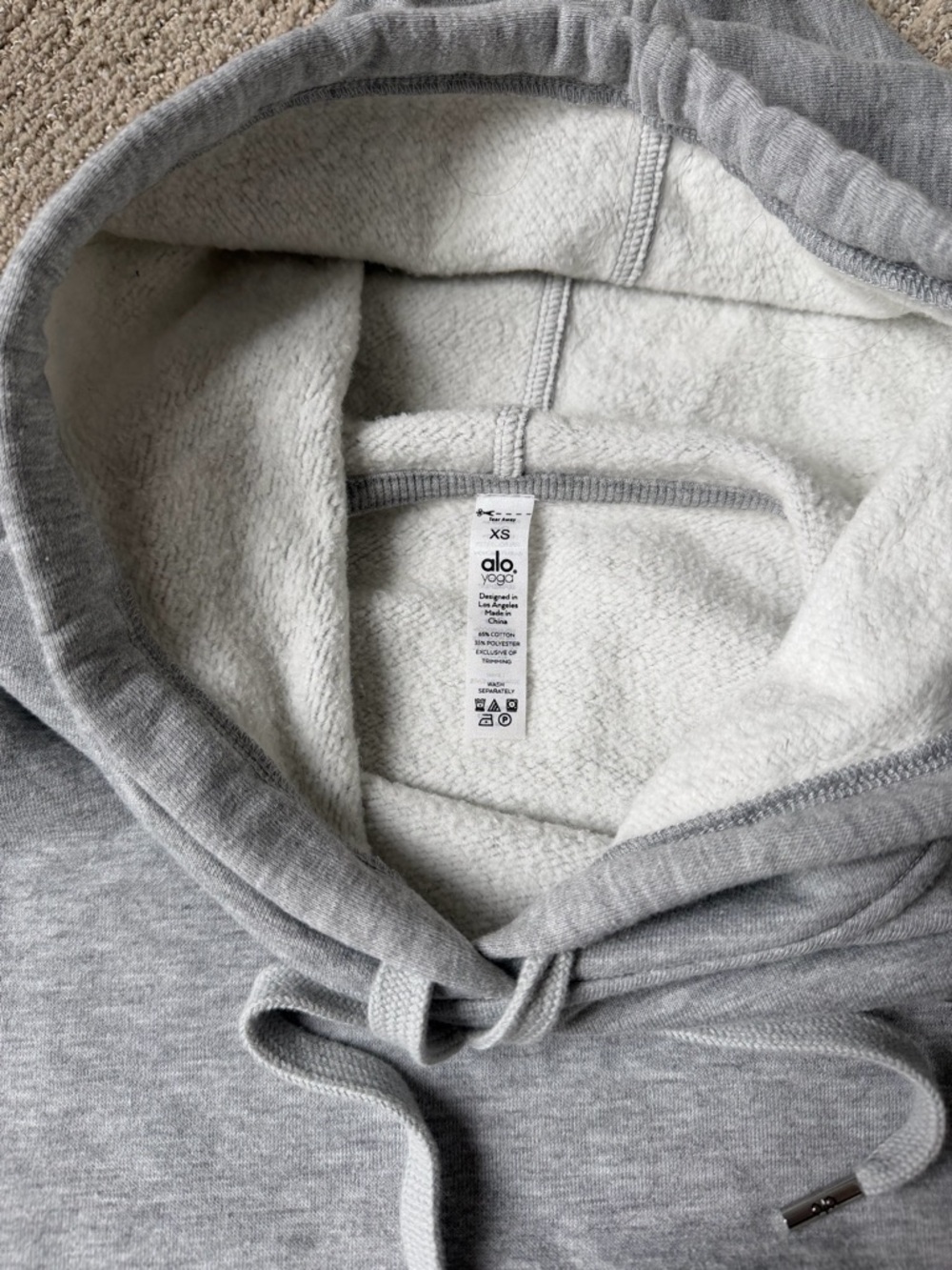 ALO Yoga Men’s Light Grey Hoodie Pullover - Picture 3 of 5